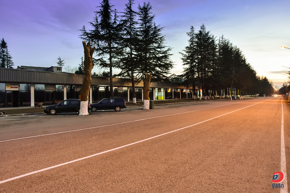 ზუგდიდის მუნიციპალიტეტის რუხის მულტიფუნქციური სავაჭრო ცენტრისა და საზოგადოებრივი ცენტრის მშენებლობა