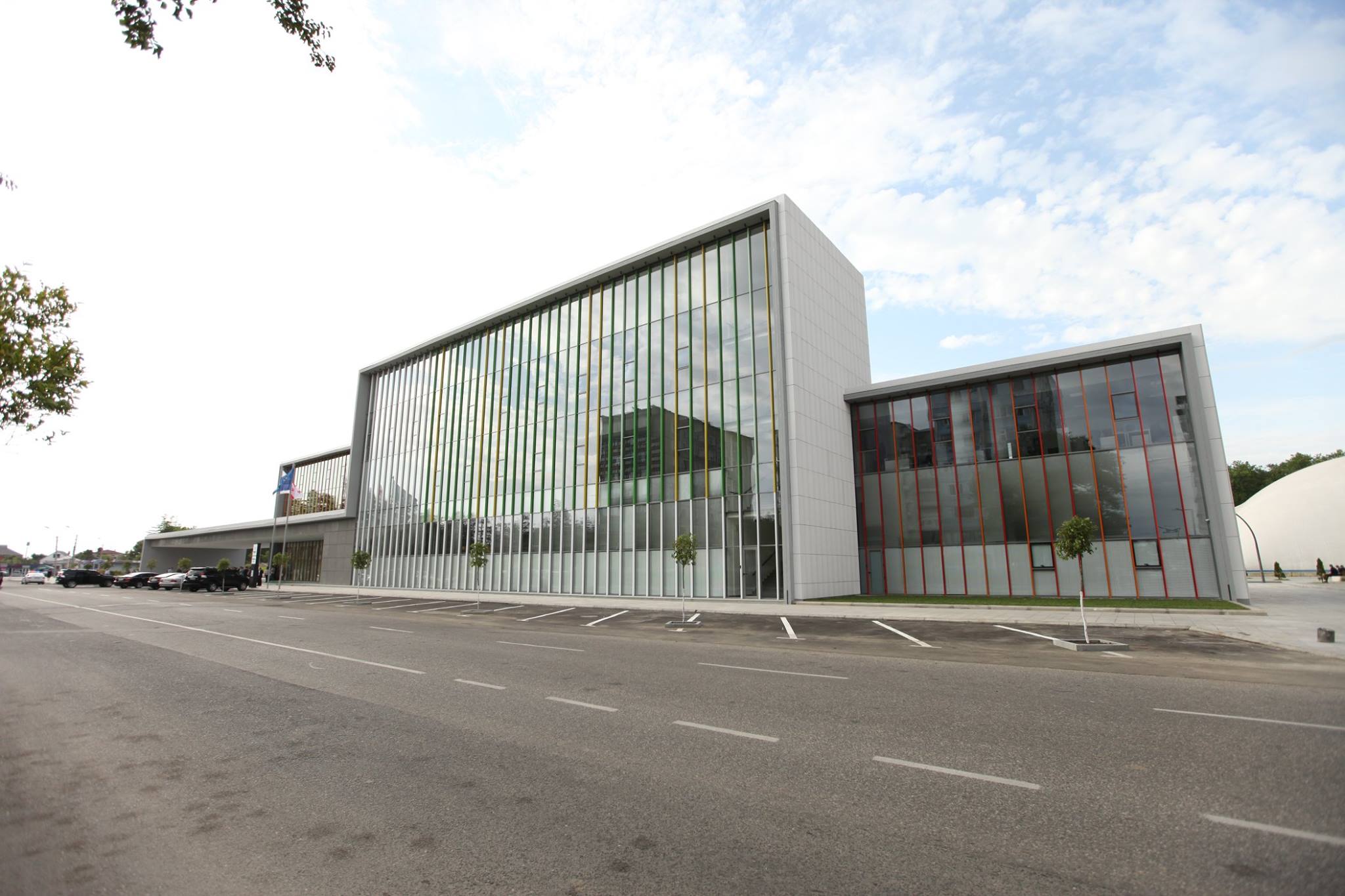 ზუგდიდის იუსტიციის სახლის ფასადის მოპირკეთება